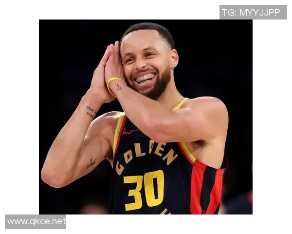 库里三分球命中数突破20个成为本赛季联盟首位达成此成就的球员