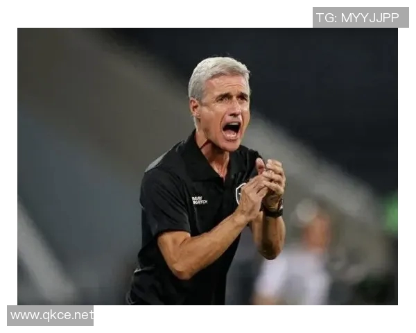 赛哈特海湾主帅对裁判判罚不满指责布罗佐维奇应被红牌罚下